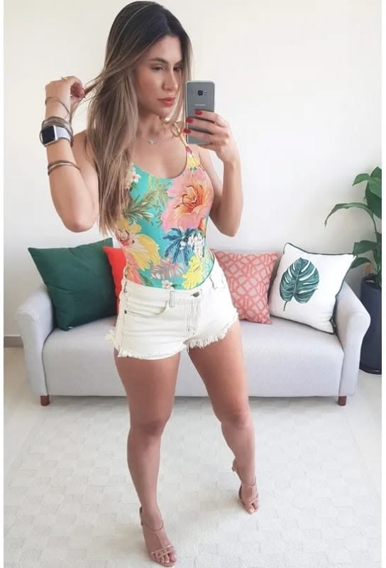 Fernanda R.